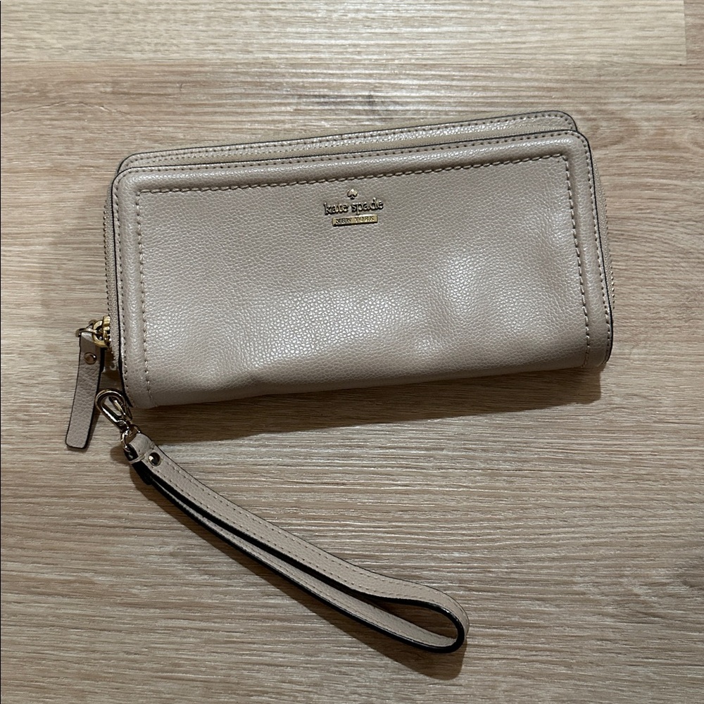 Kate Spade soft pink nude leather Wristlet wallet with removable wrist cards
